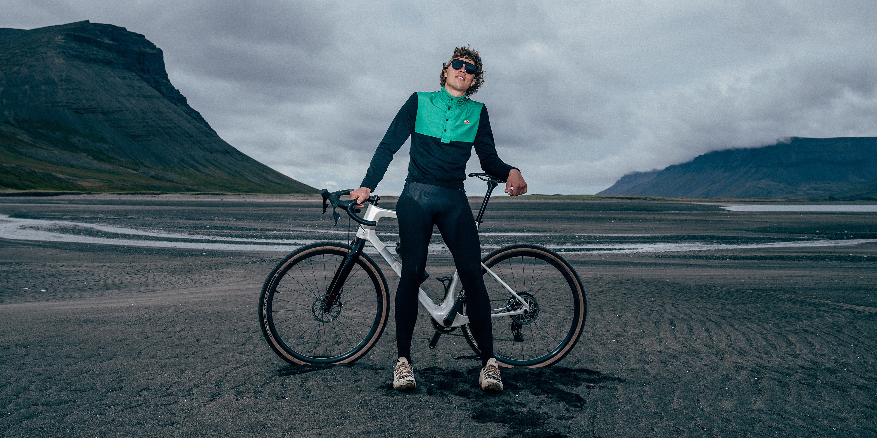 Liquid error (sections/product-banner line 29): input to image_tag must be an image_url