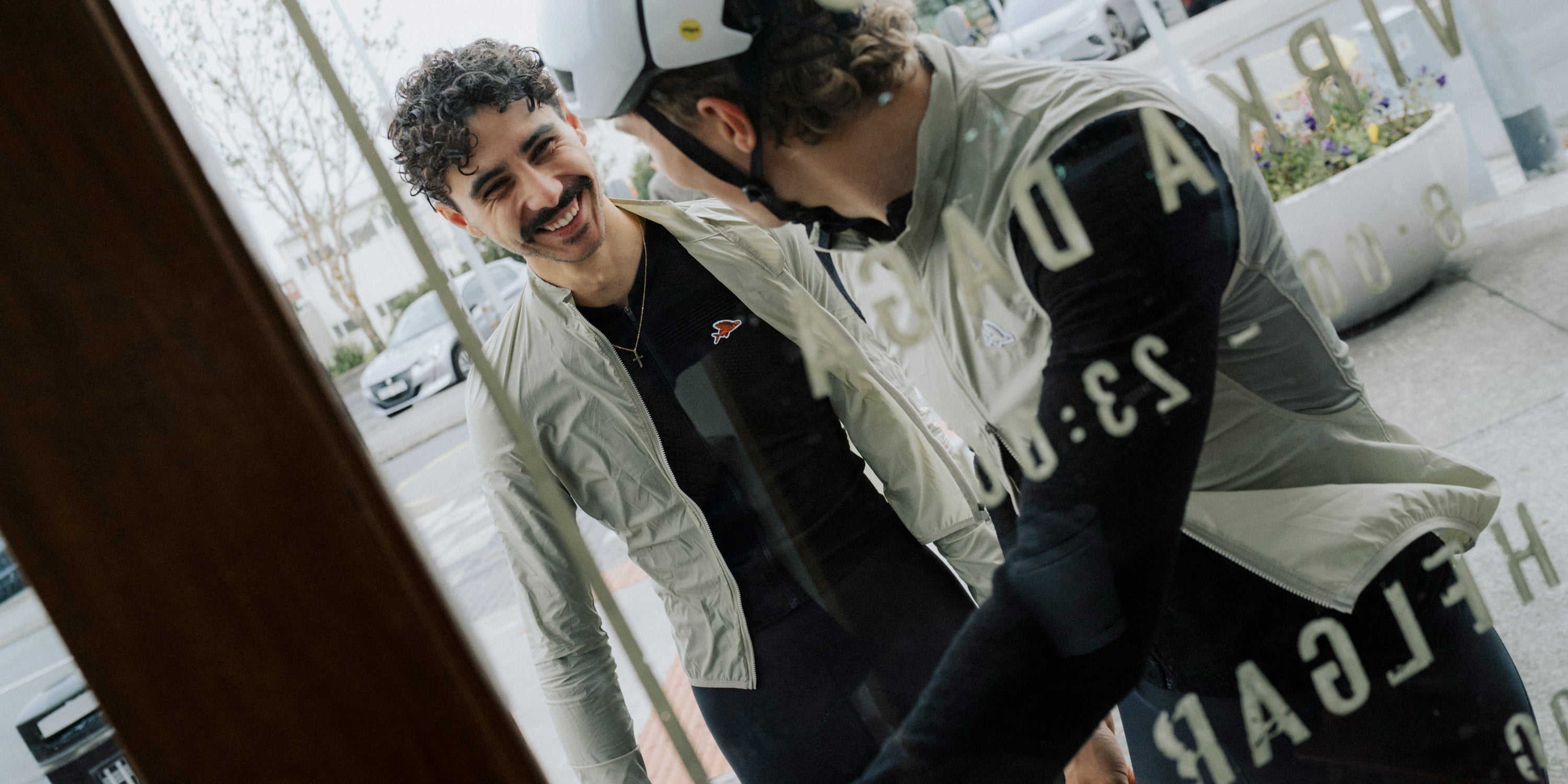 Liquid error (sections/product-banner line 29): input to image_tag must be an image_url