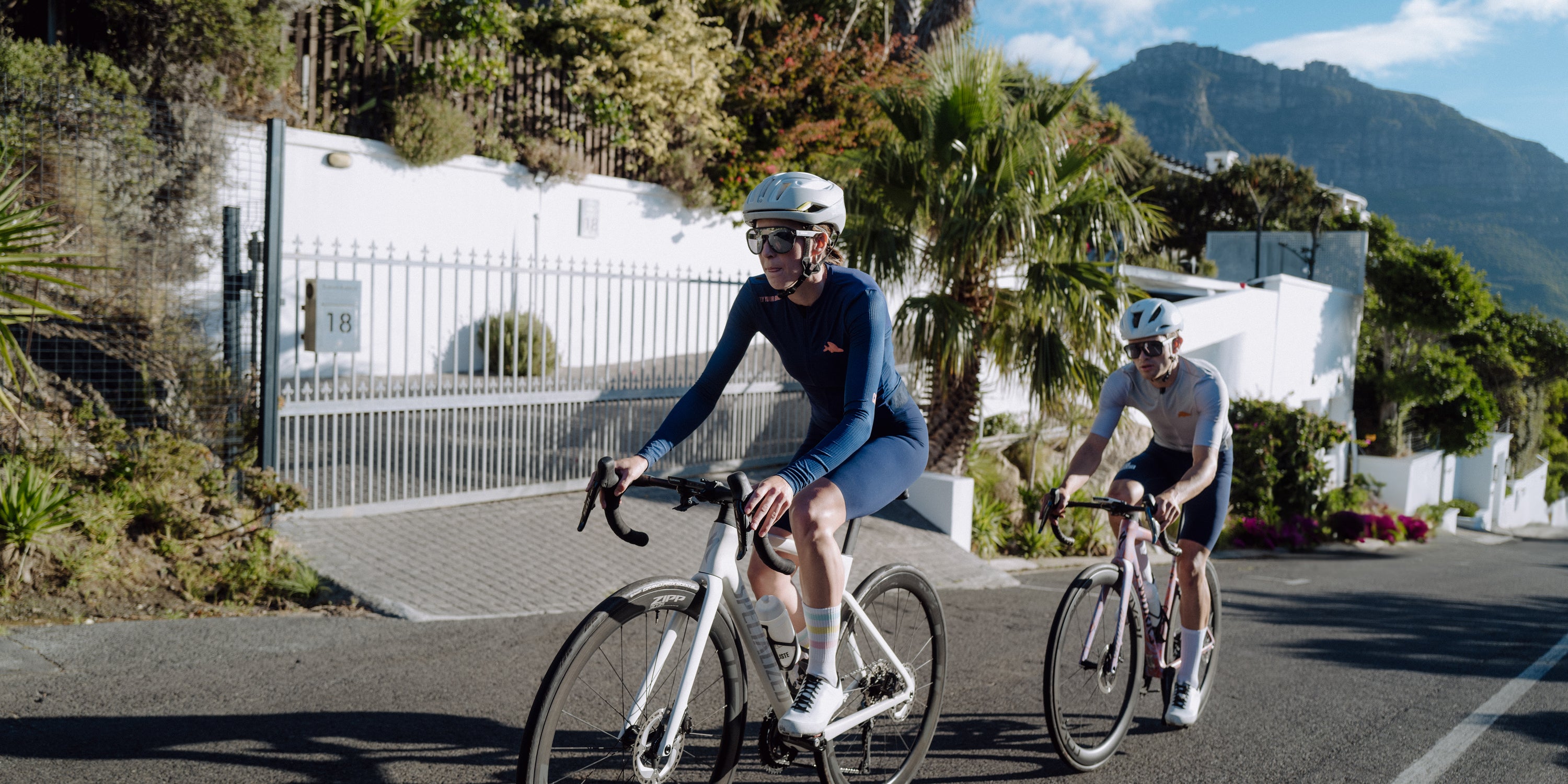 Liquid error (sections/product-banner line 29): input to image_tag must be an image_url