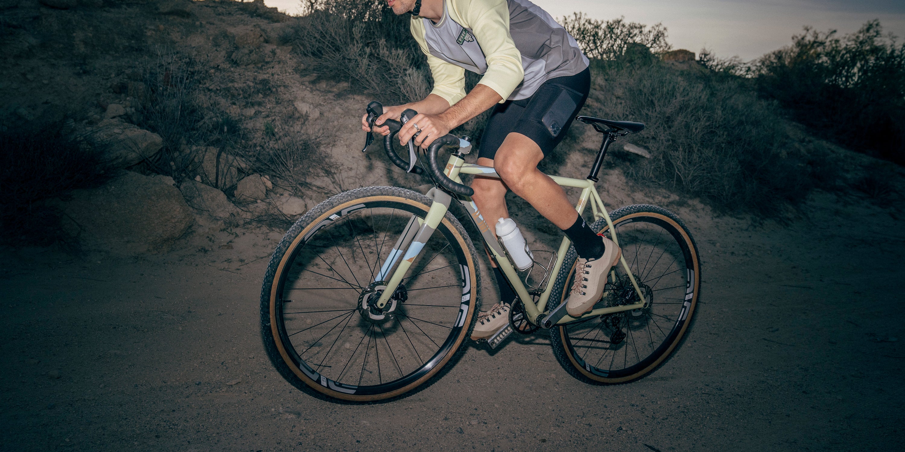 Liquid error (sections/product-banner line 29): input to image_tag must be an image_url