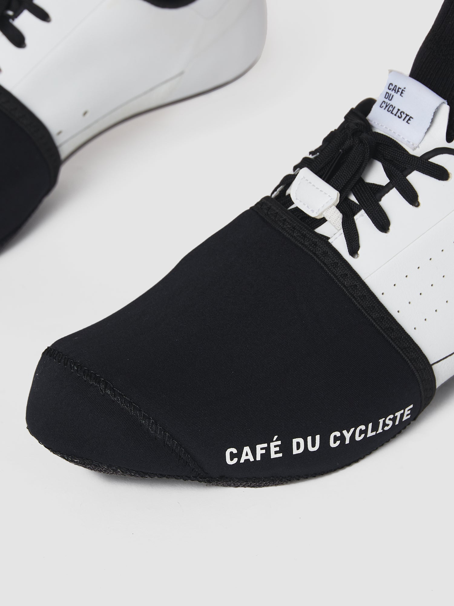 Unisex Toe Covers Black – Café du Cycliste FR - Main Image